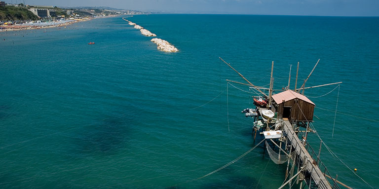«Трабукко» (<i>trabucco</i>) в Термоли © Фото: Паоло Ладзарин «Трабукко» (<i>trabucco</i>) в Термоли © Фото: Паоло Ладзарин