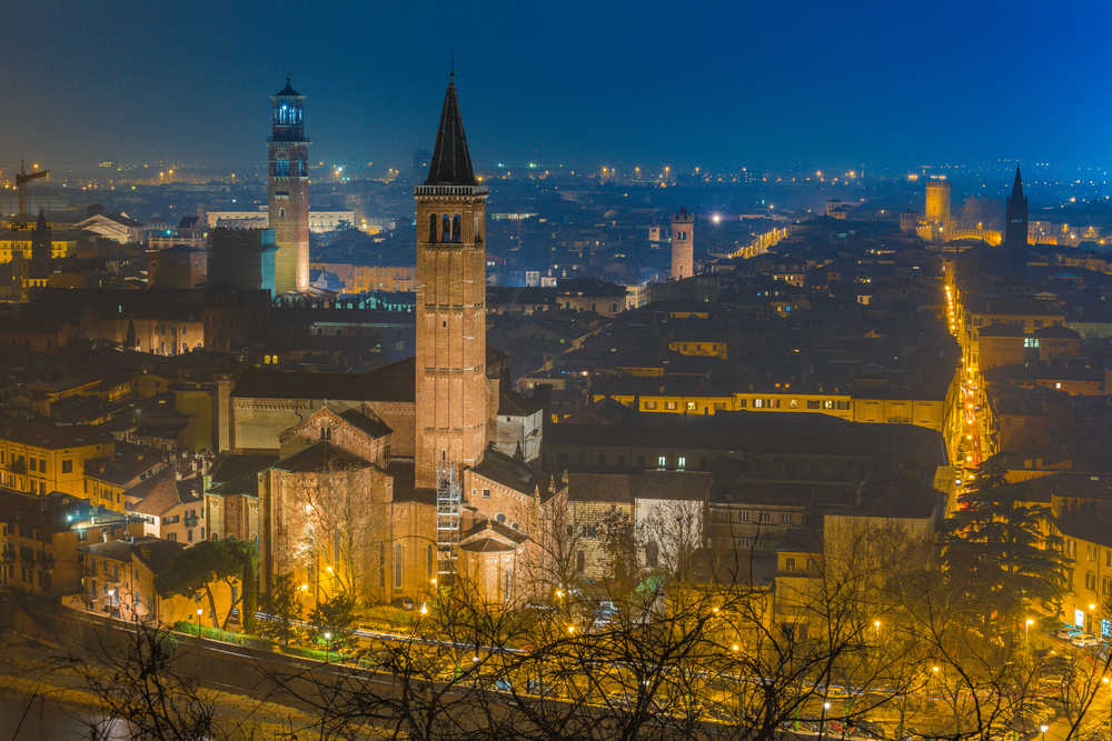 shutterstock_571210162_skyline-of-Verona