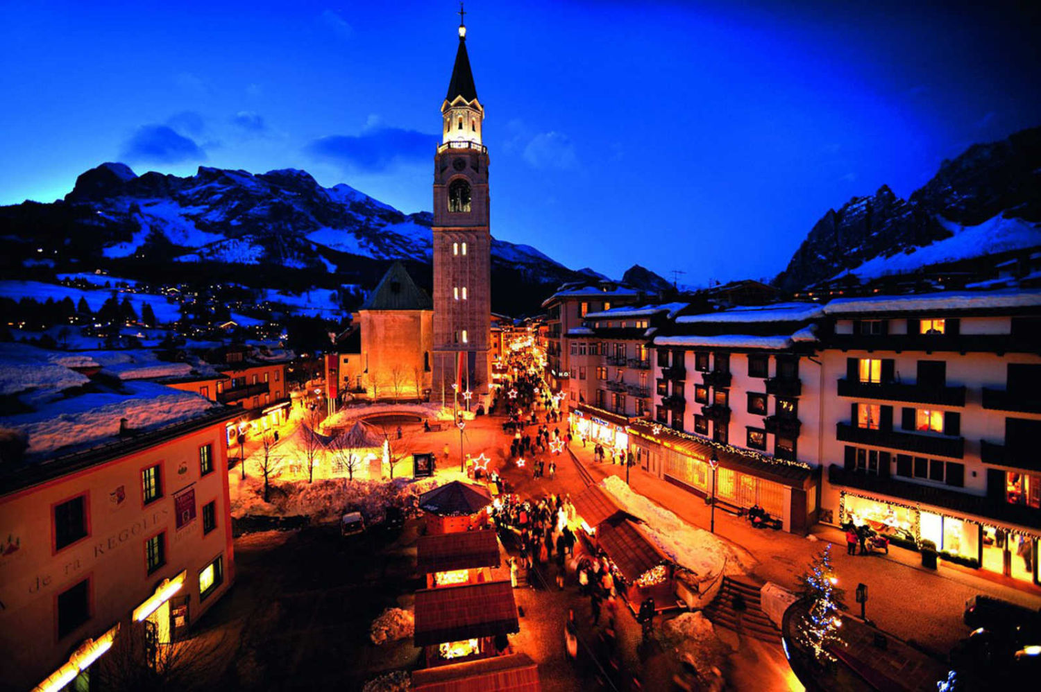 mercatino-di-Natale-Veneto-Cortina_compr